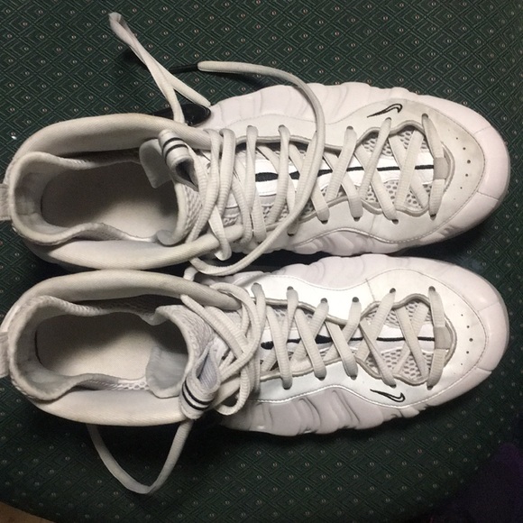 Size 13 foamposite nikes - Picture 3 of 3